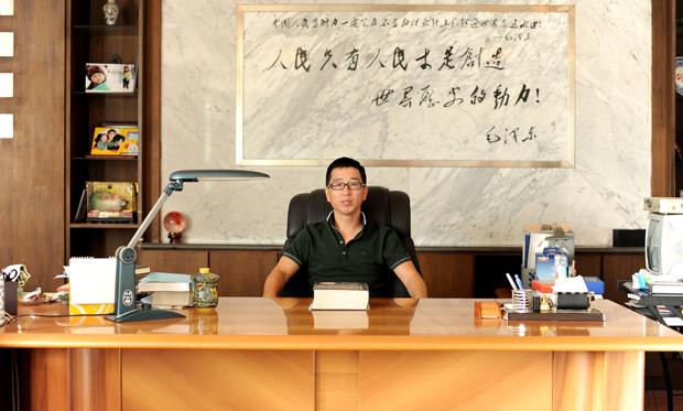 中国同一天实现了“可上九天揽月，可下五洋捉鳖”——董事长：魏国平